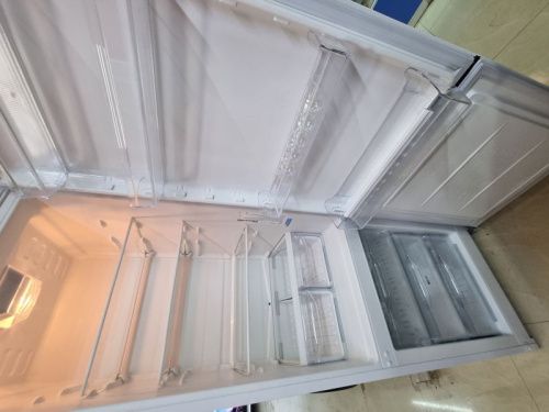 Холодильник с морозильником Indesit DSN 20 фото 3