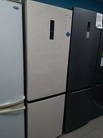 Холодильник с морозильником DEXP B4-0340BKA